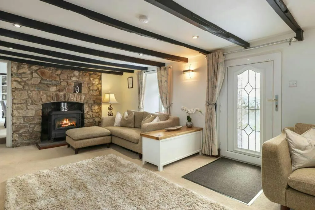 Amroth Road, Llanteg, SA67, photo 13