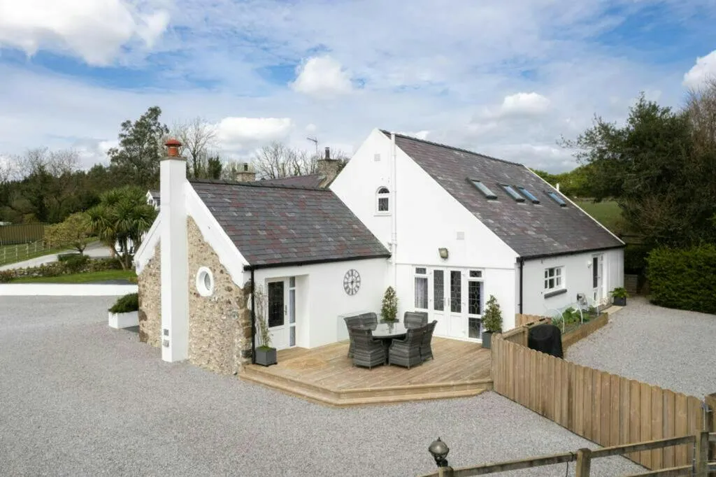 Amroth Road, Llanteg, SA67, photo 23