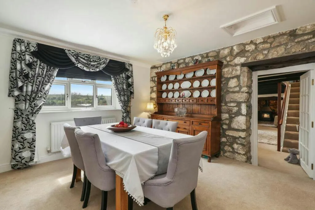 Amroth Road, Llanteg, SA67, photo 10
