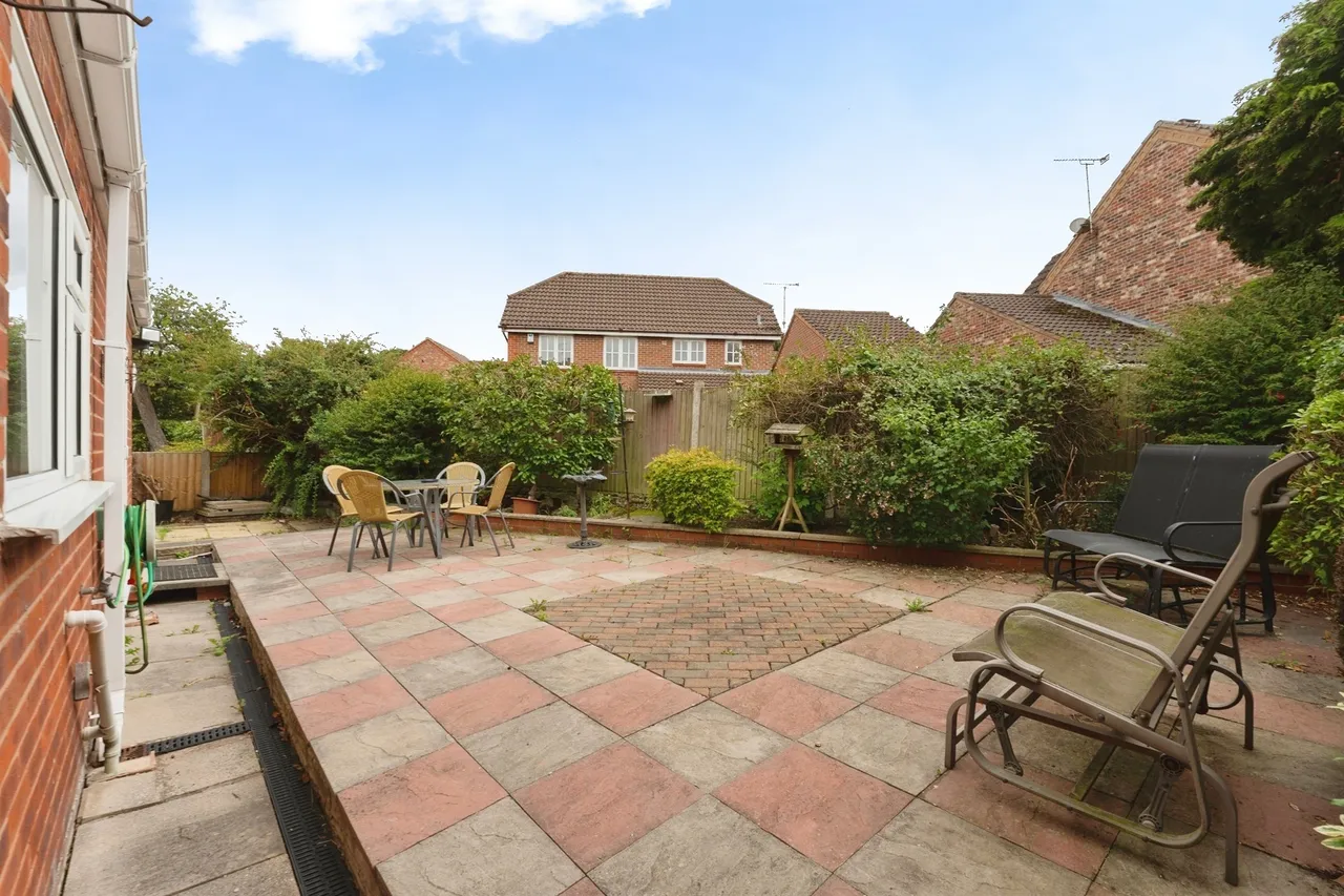 Vale Gardens, Whitby, CH65, photo 18
