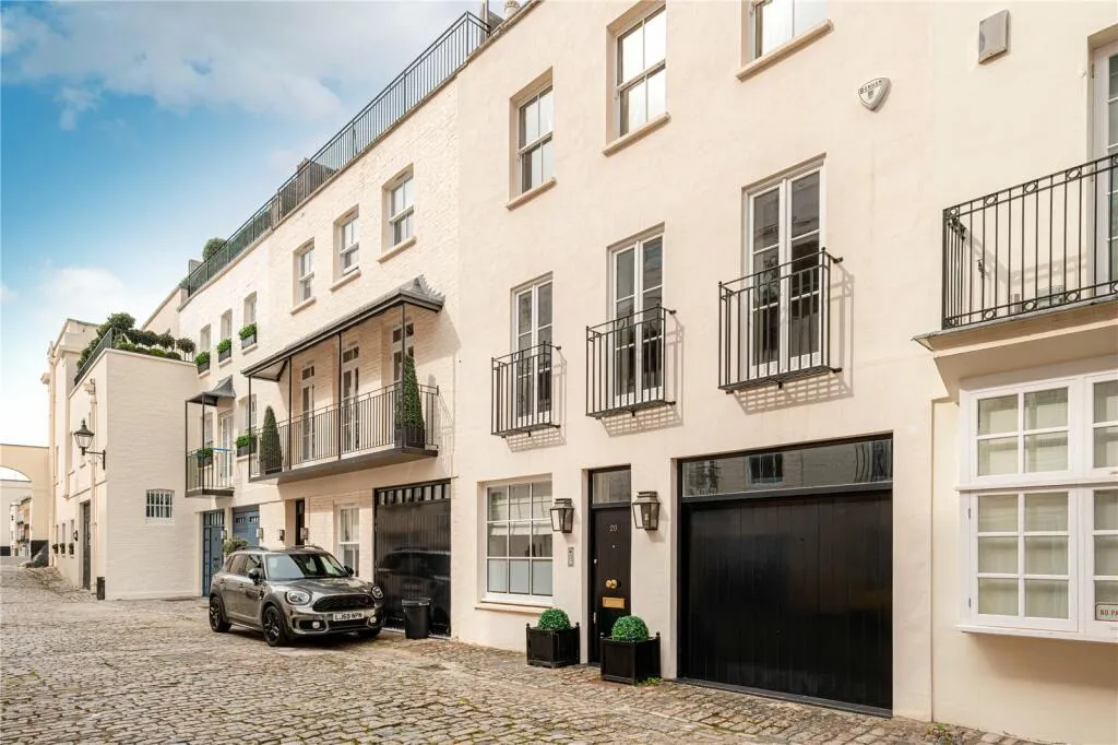 3 bed house for sale, Eaton Mews South, SW1W