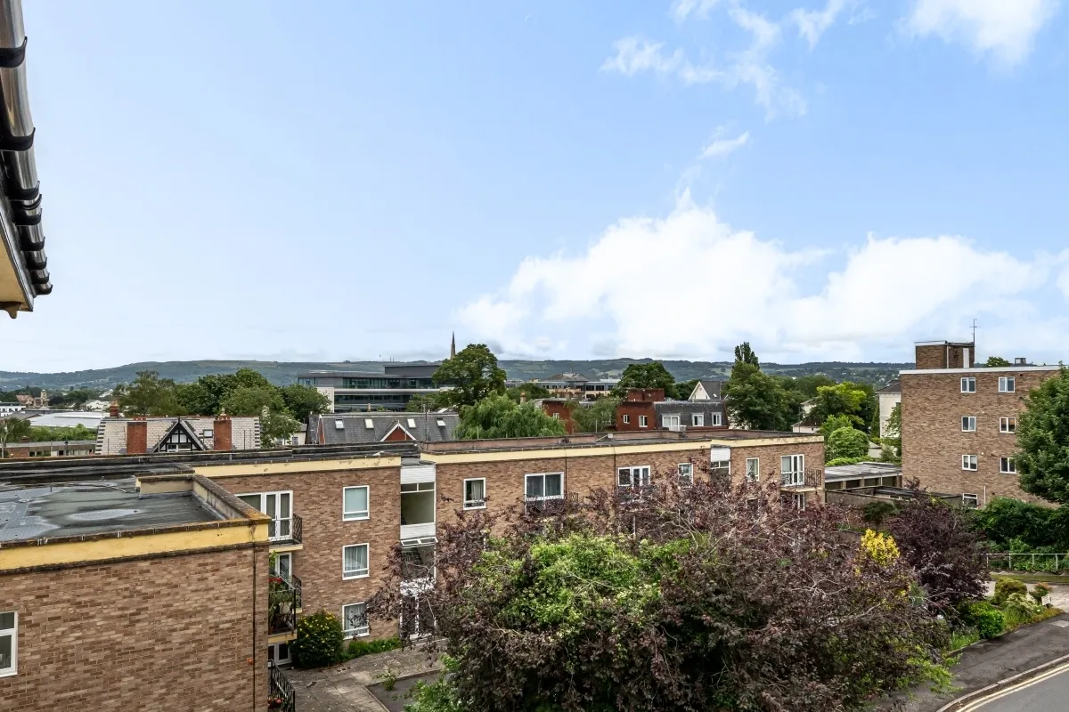 Overton Park Road Cheltenham GL50, photo 11