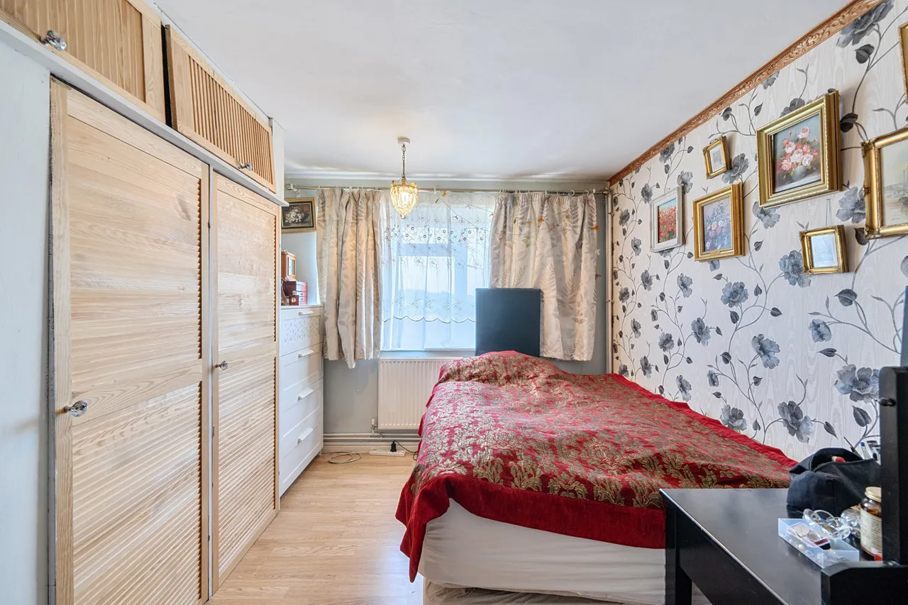 Newmarket Avenue, Northolt, UB5, photo 6