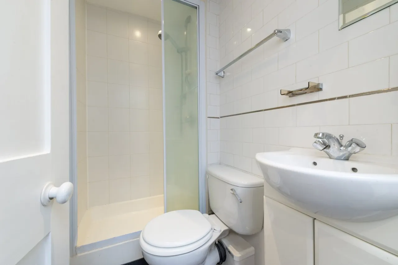 Belsize Lane, Belsize Park, NW3, photo 14