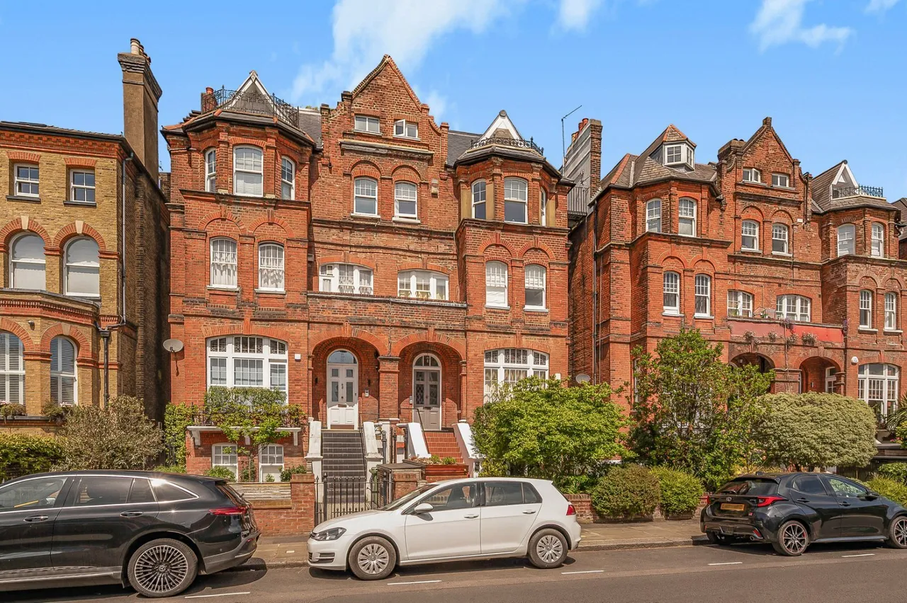 Belsize Lane, Belsize Park, NW3, photo 17
