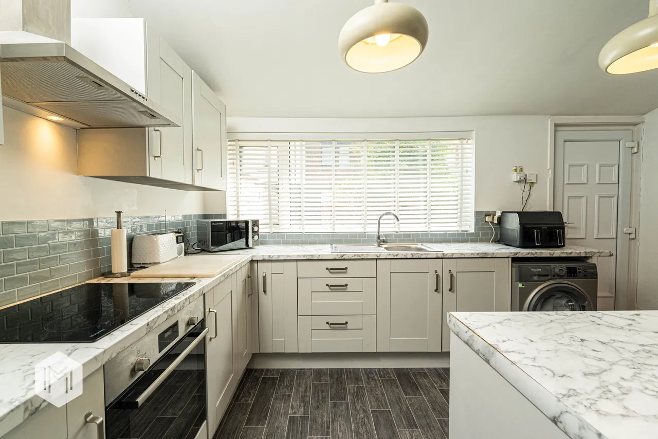 Cornall Street, Bury, BL8 1RZ, photo 6