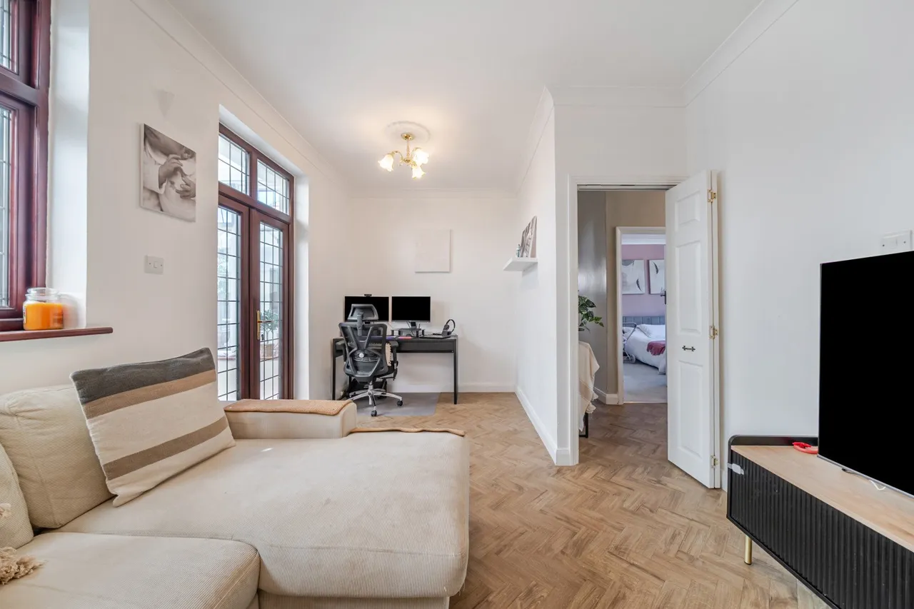 Eversley Avenue, DA7, photo 29