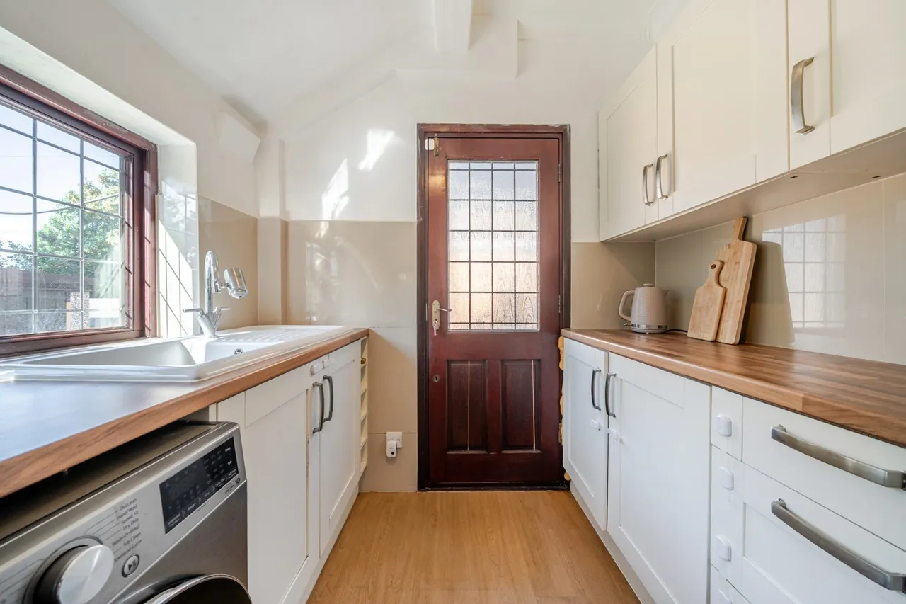 Eversley Avenue, DA7, photo 18