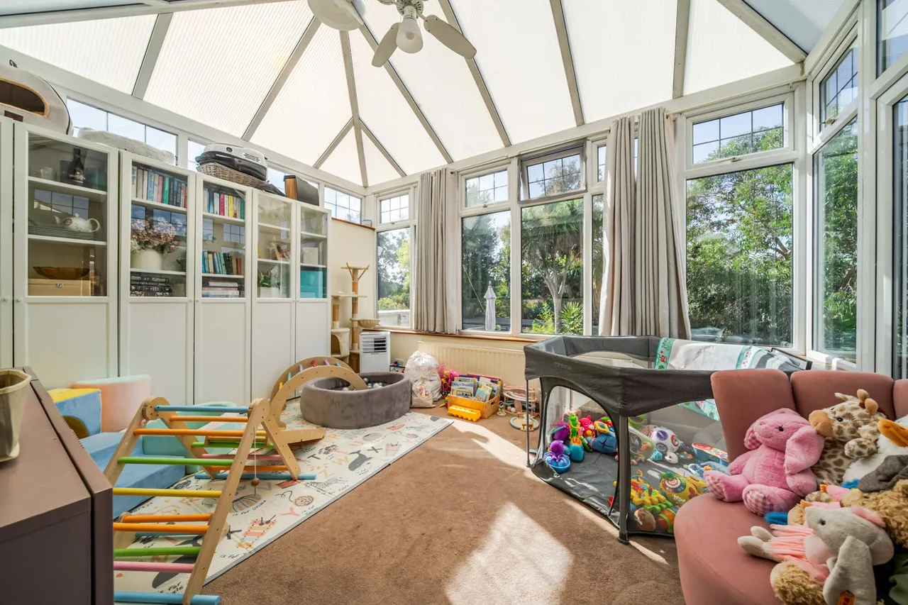 Eversley Avenue, DA7, photo 24