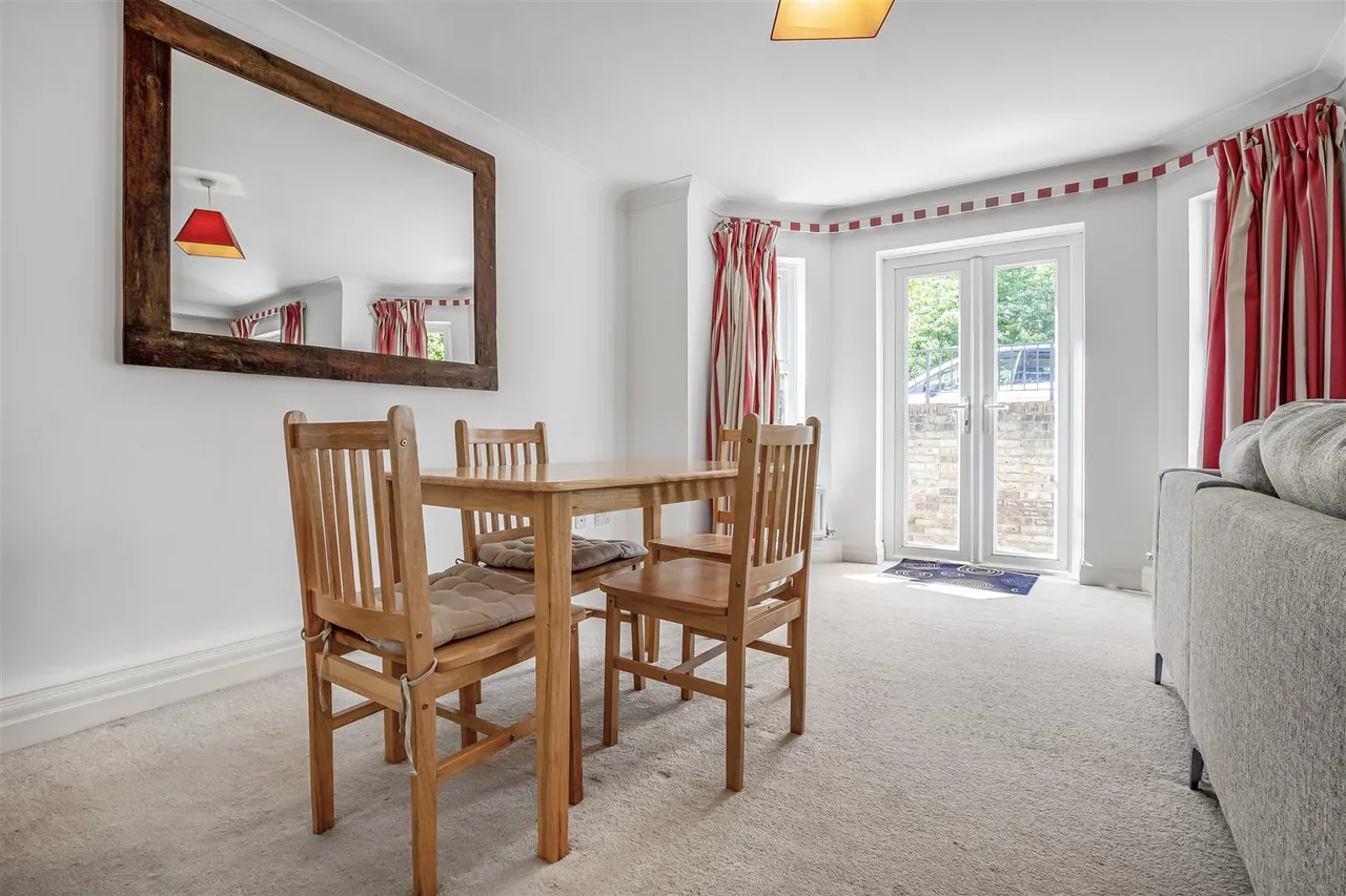 Upper Richmond Road, Putney, SW15, photo 5