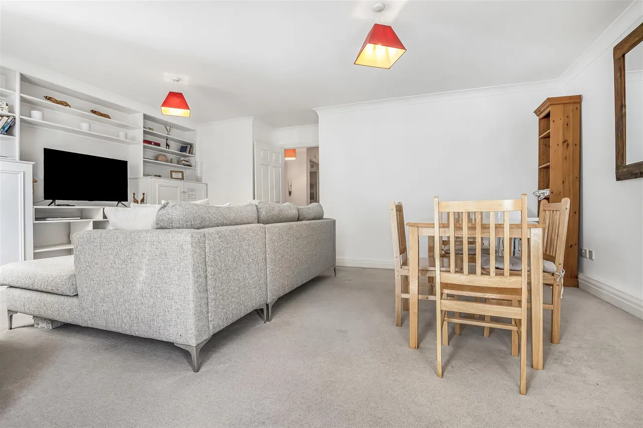 Upper Richmond Road, Putney, SW15, photo 10