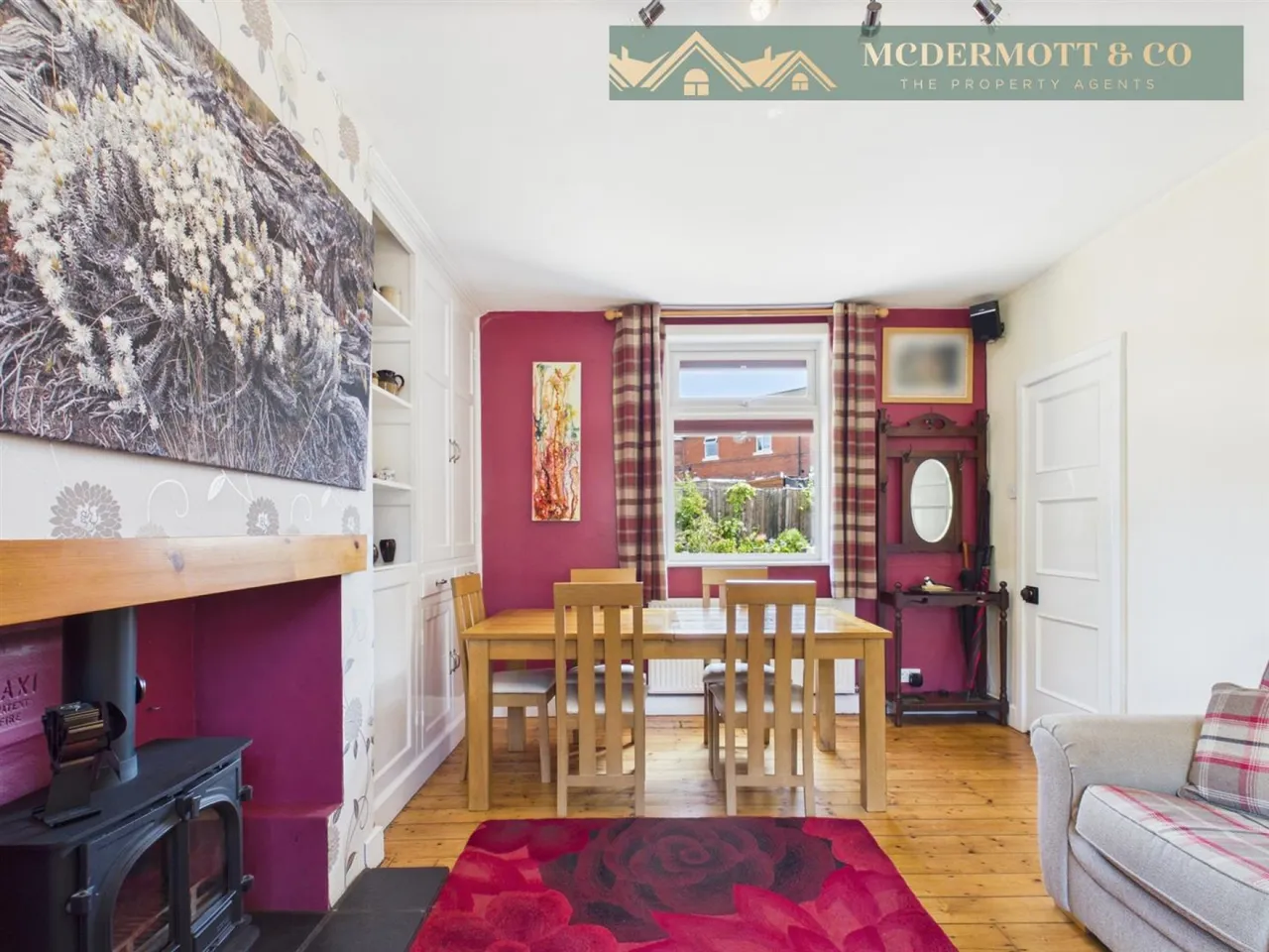 Wellington Road, Greenfield, OL3, photo 17