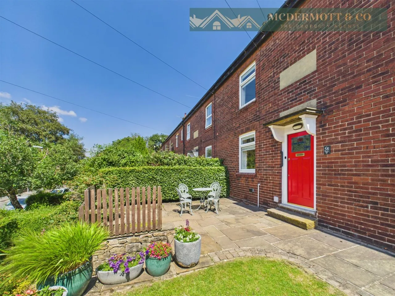 Wellington Road, Greenfield, OL3, photo 12