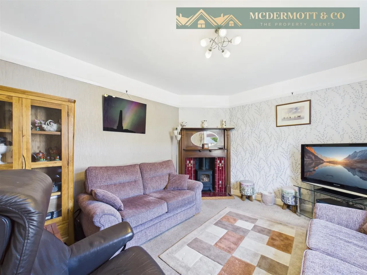 Wellington Road, Greenfield, OL3, photo 19