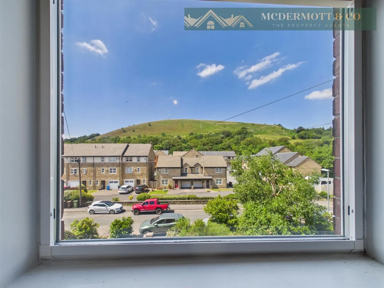 Wellington Road, Greenfield, OL3, photo 29