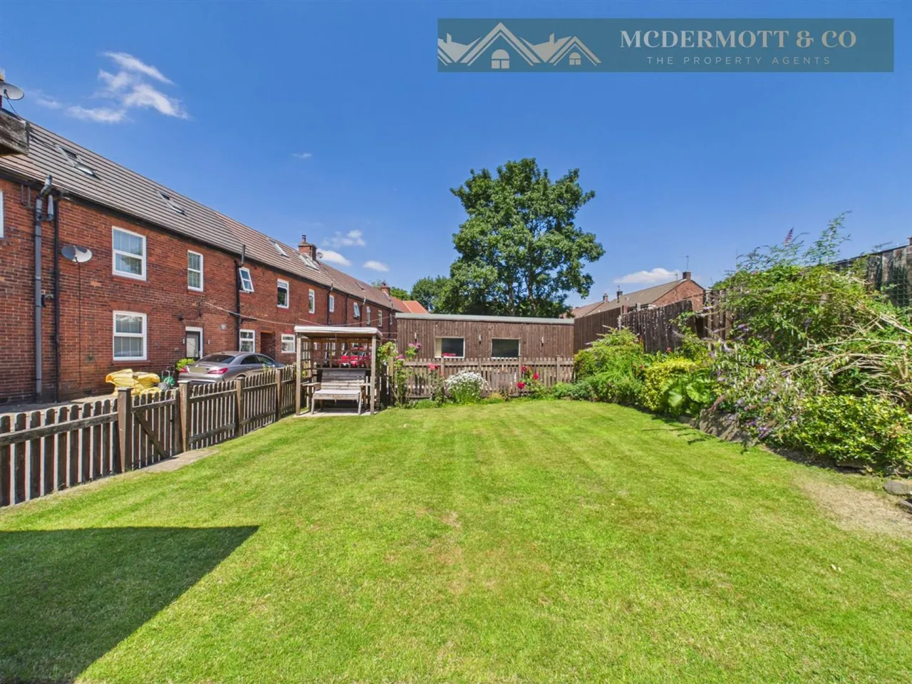 Wellington Road, Greenfield, OL3, photo 52