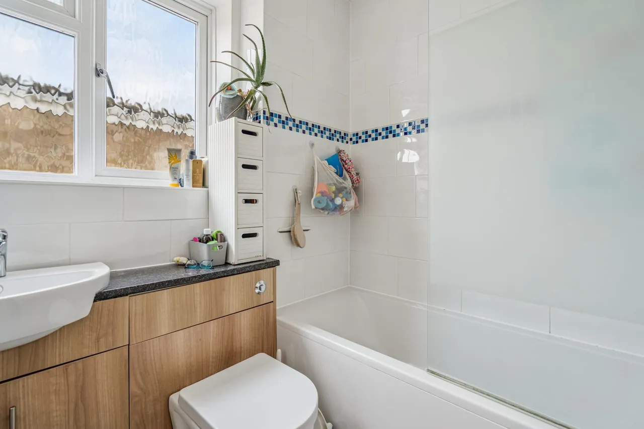 The Gables, Haddenham, HP17, photo 7