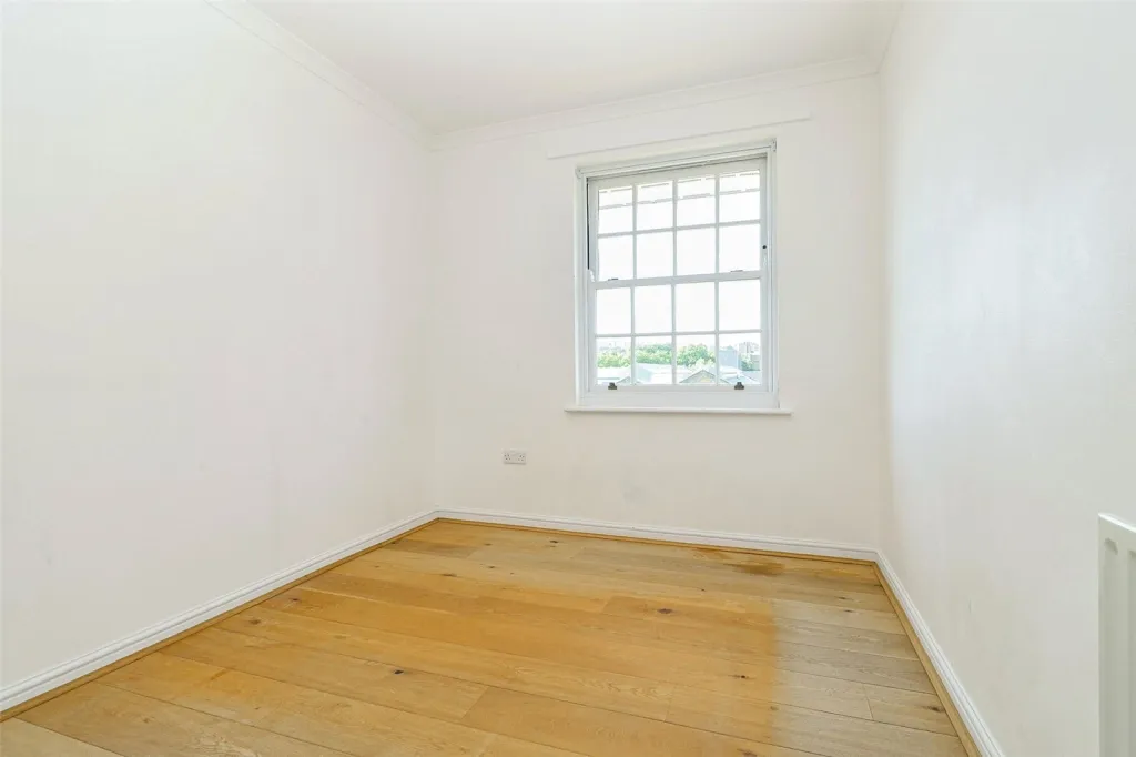 Cornwallis Road, Woolwich, SE18, photo 14