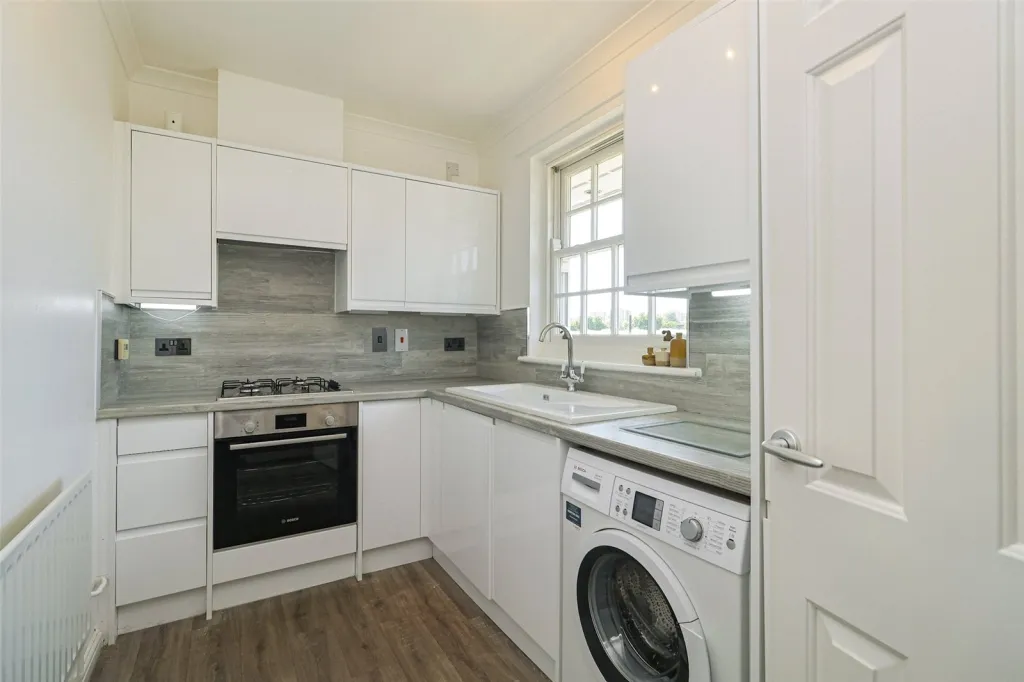 Cornwallis Road, Woolwich, SE18, photo 13