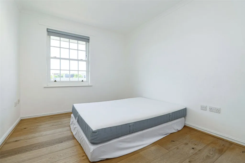 Cornwallis Road, Woolwich, SE18, photo 5
