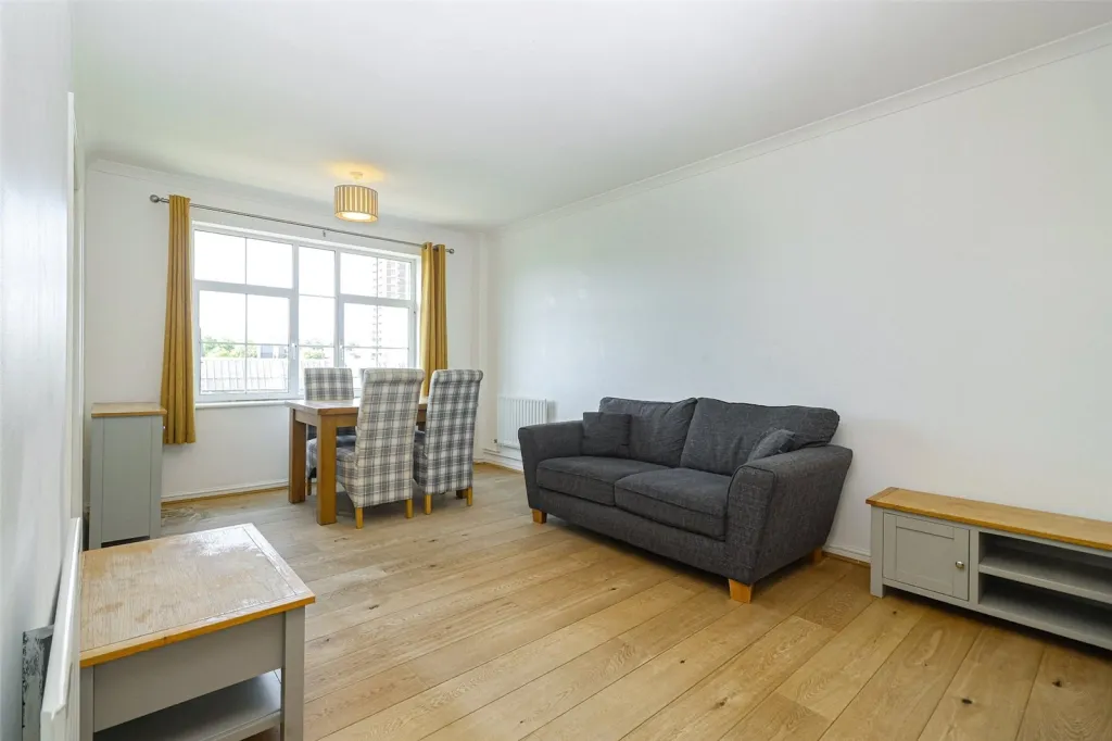 2 bed flat for sale, Cornwallis Road, Woolwich, SE18