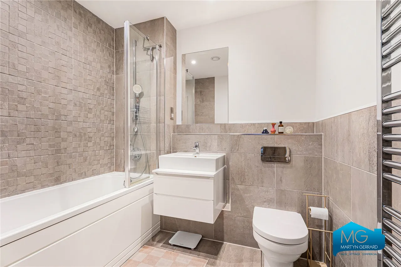 Quayle Crescent, Whetstone, N20, photo 6