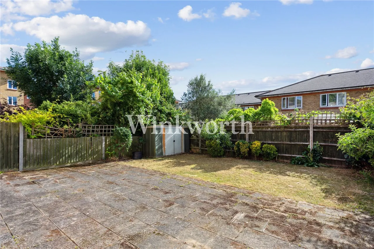 Castleview Close, London, N4, photo 10