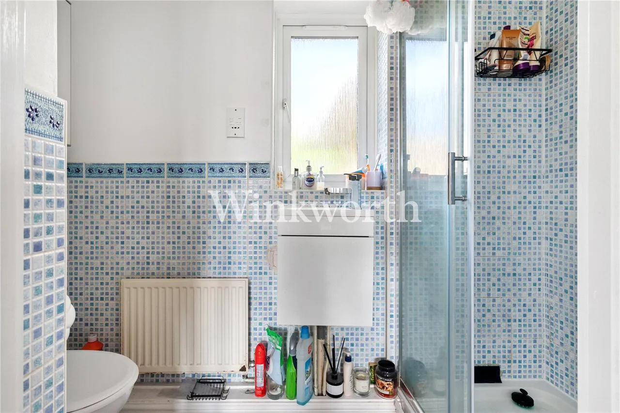 Castleview Close, London, N4, photo 8