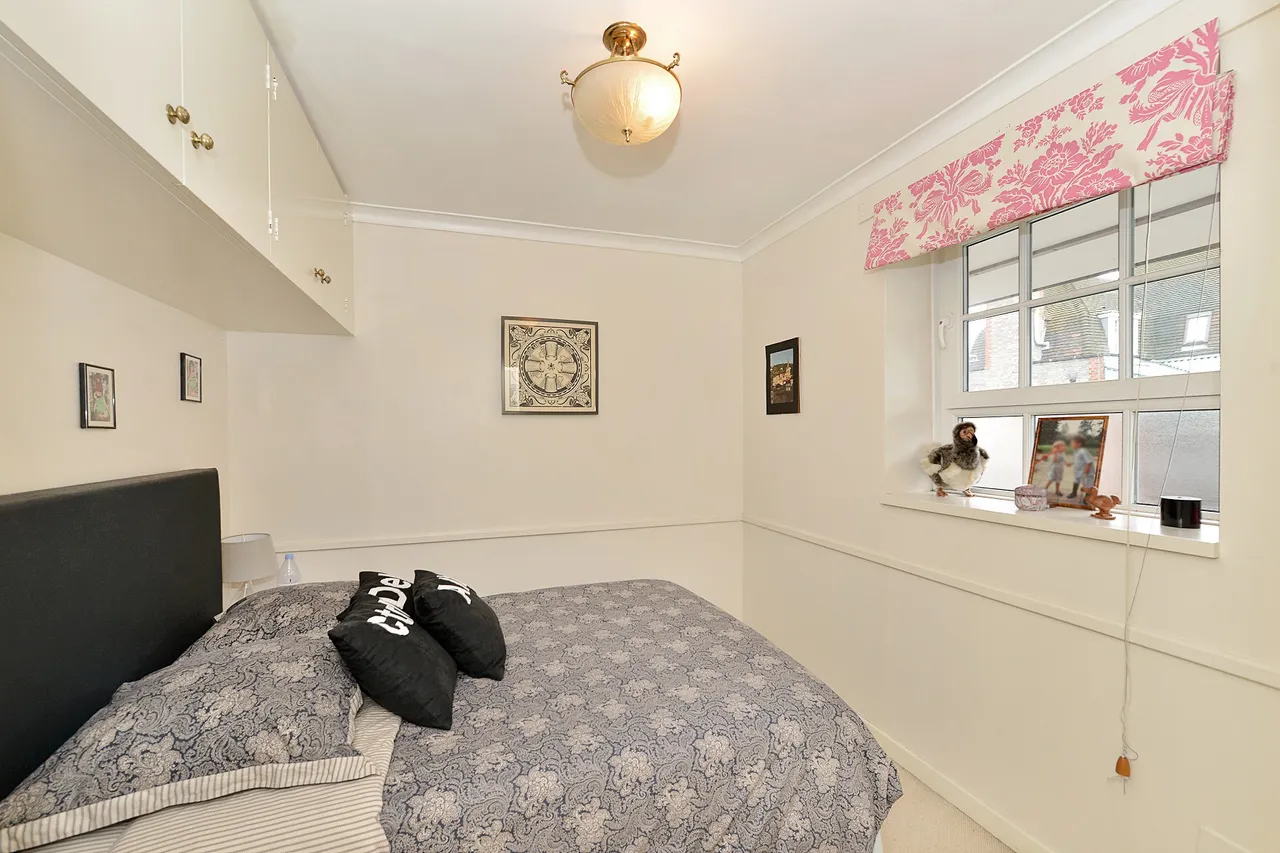 Ebury Bridge Road, Pimlico, SW1W, photo 4