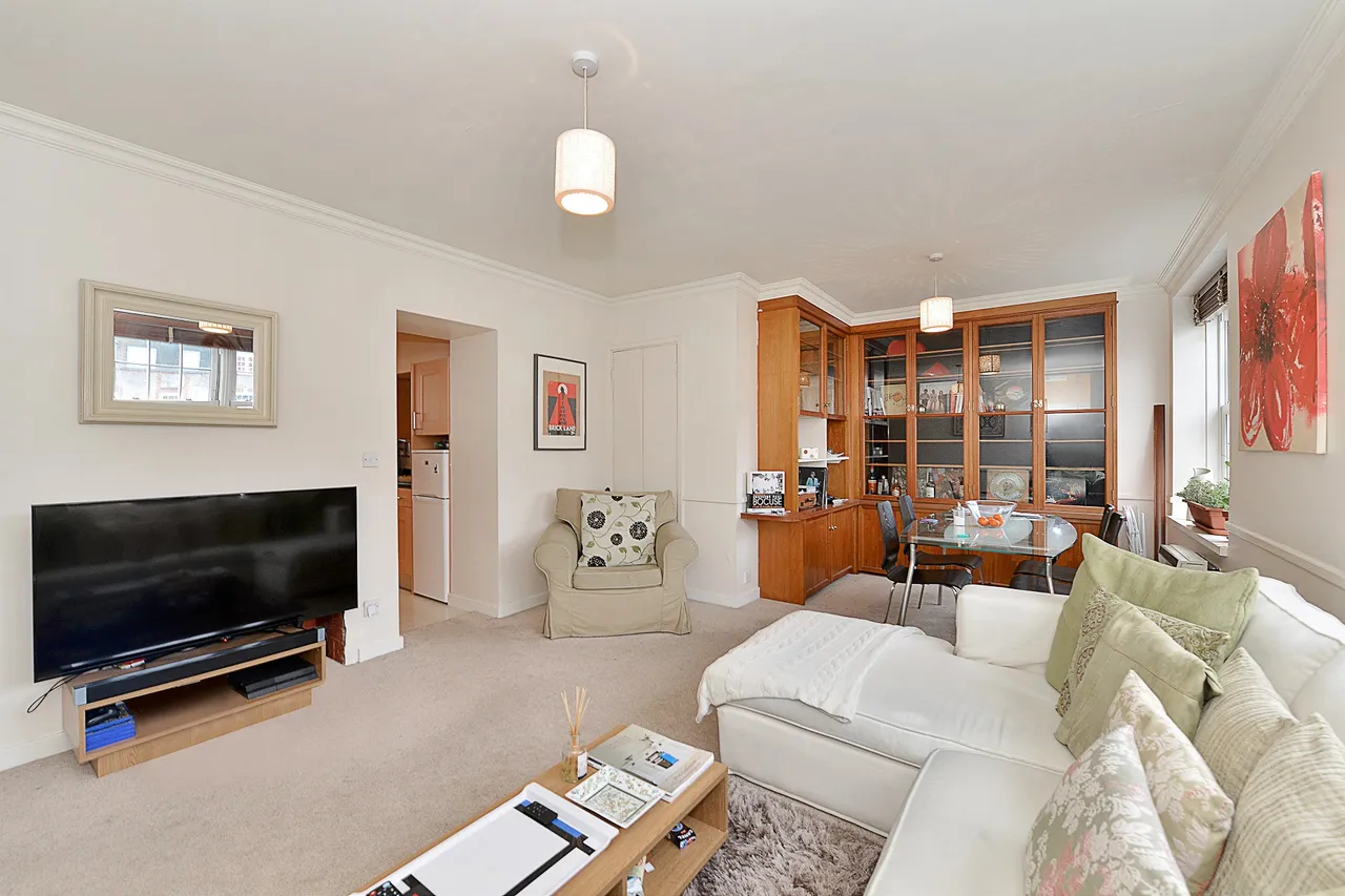 Ebury Bridge Road, Pimlico, SW1W, photo 2