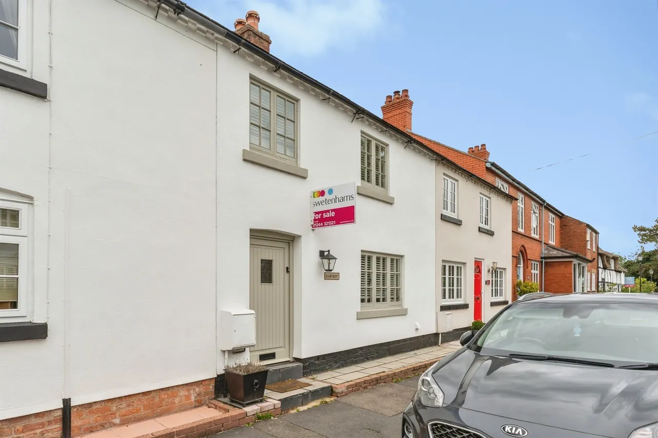 2 bed house for sale, High Street, Farndon, CH3