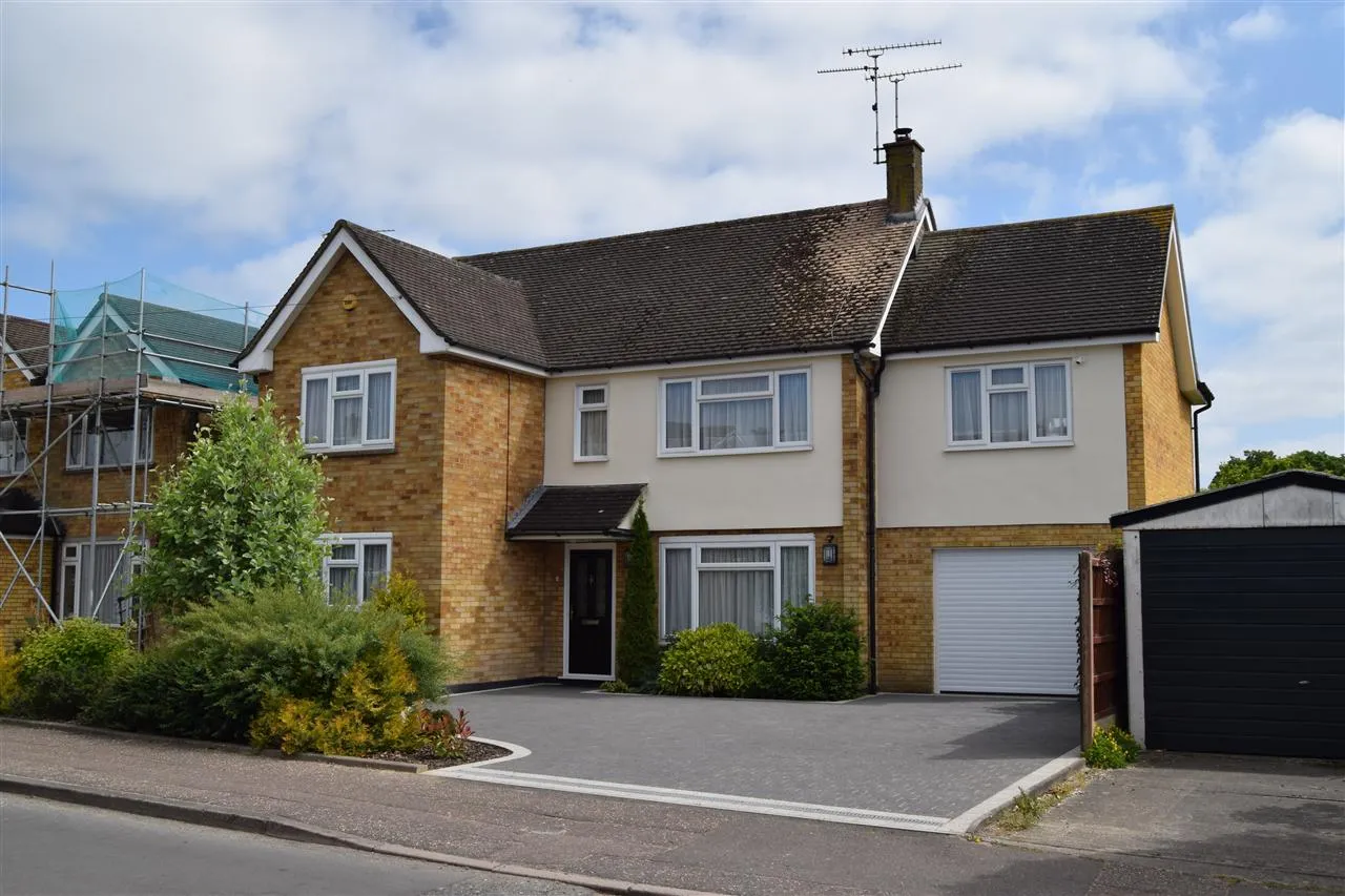 4 bed property for sale, Helston Road, Old Springfield Chelmsford, CM1