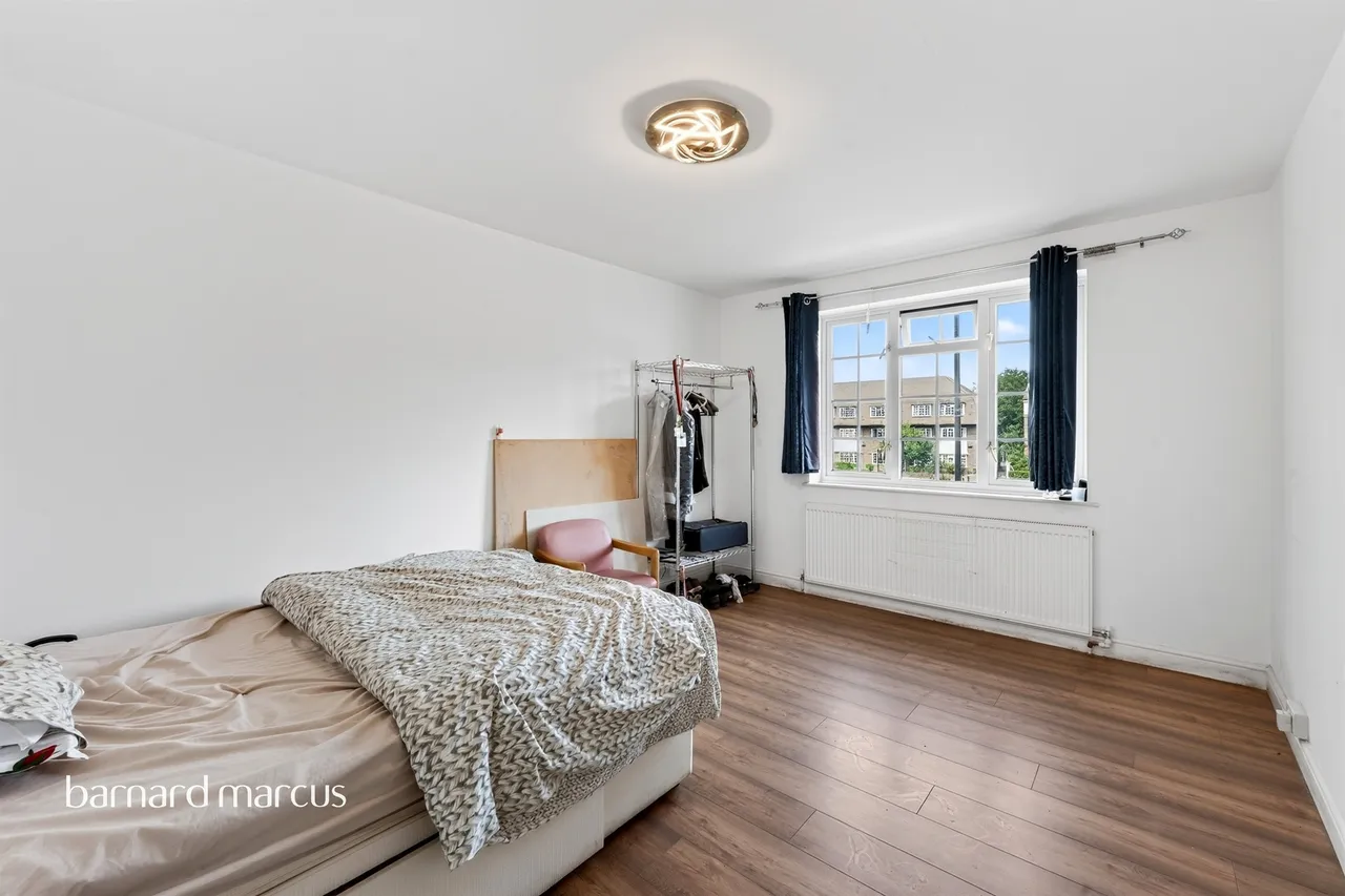 Kingston Road, Surbiton, photo 5