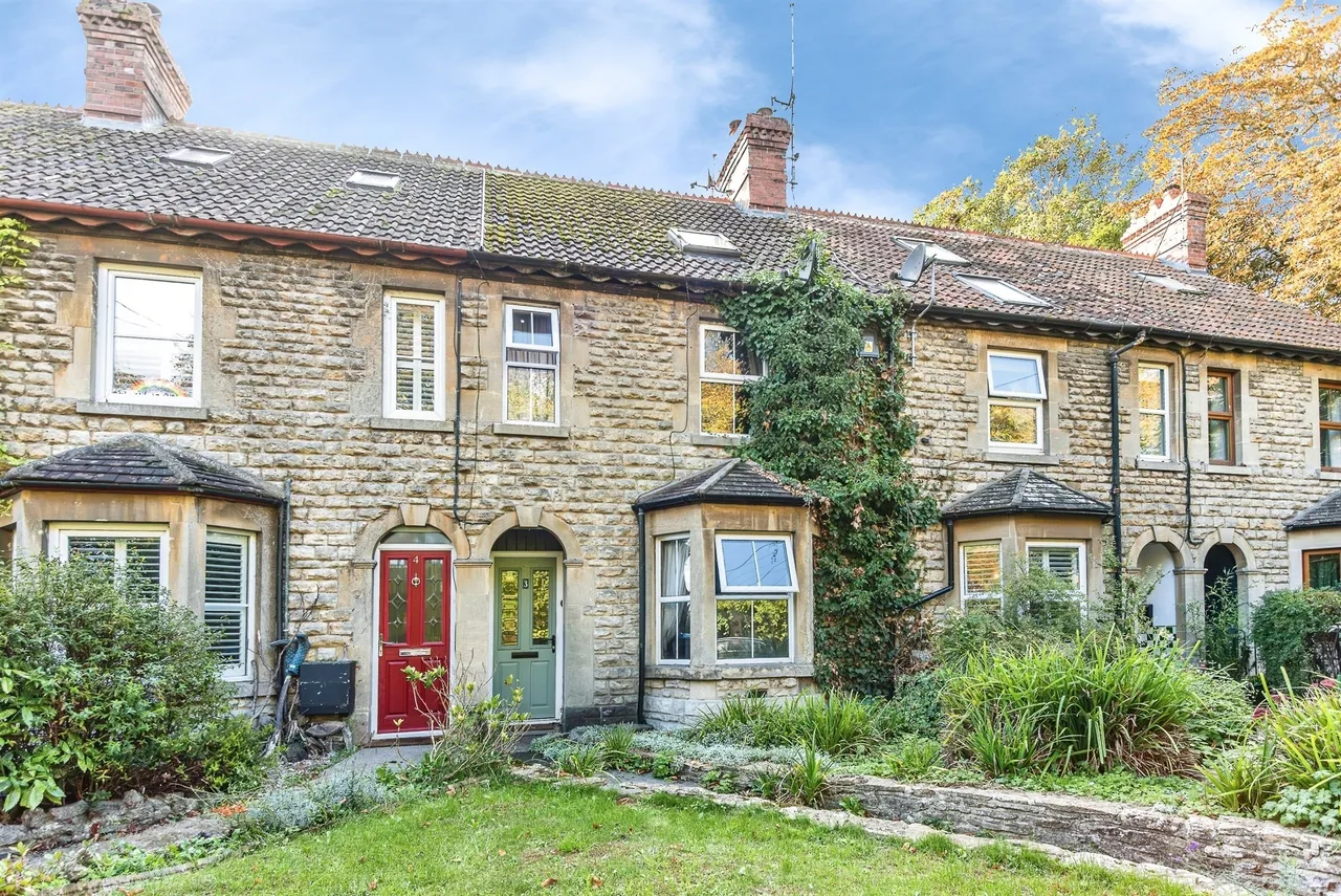3 bed house for sale, Wessington Avenue, Calne, SN11