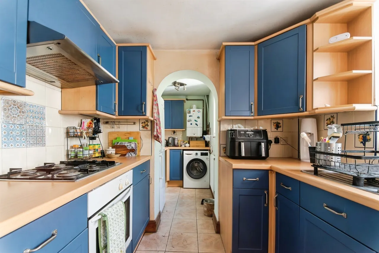 Wessington Avenue, Calne, SN11, photo 4