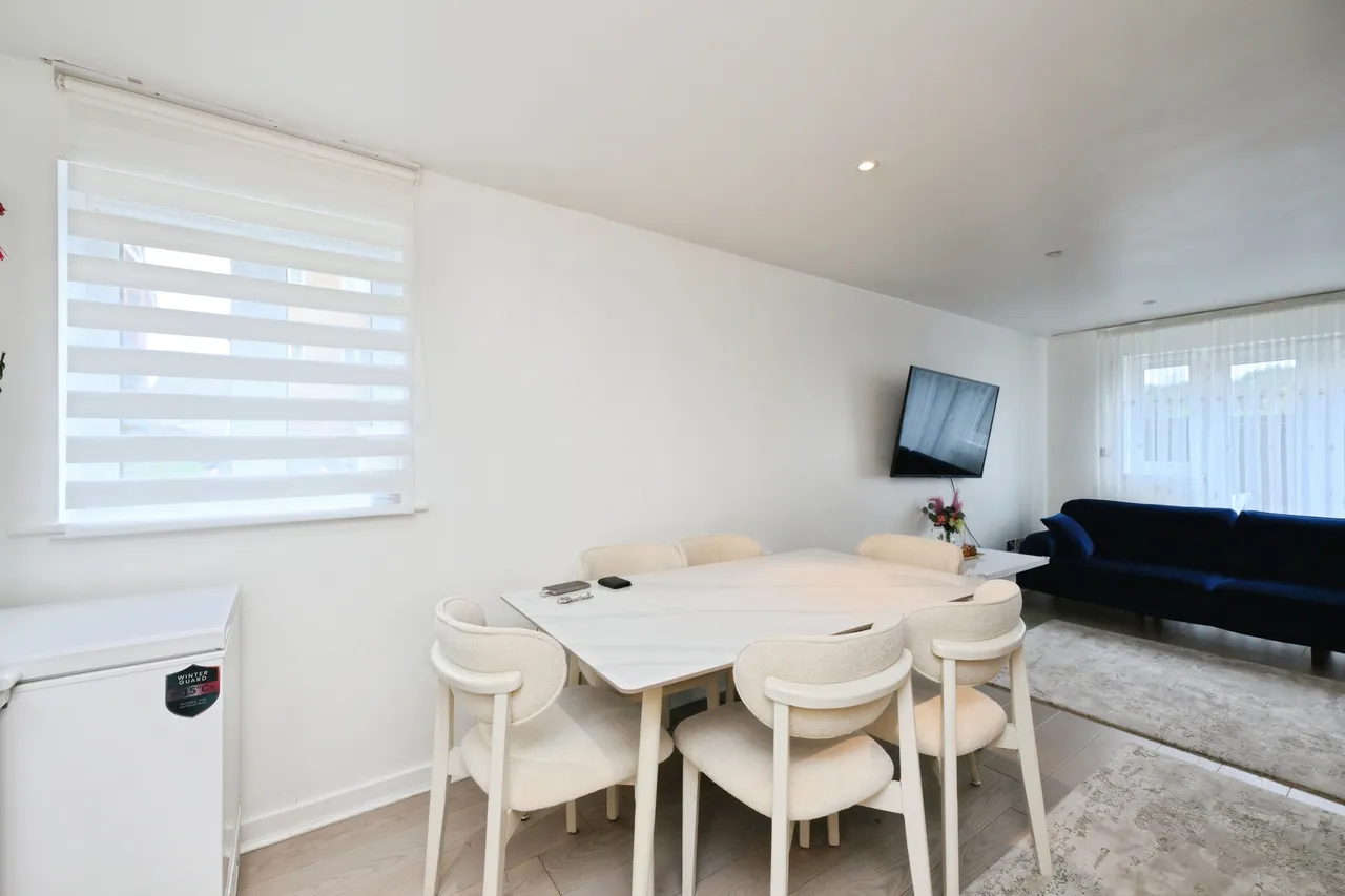 Foundry Gate, Waltham Cross, EN8, photo 11