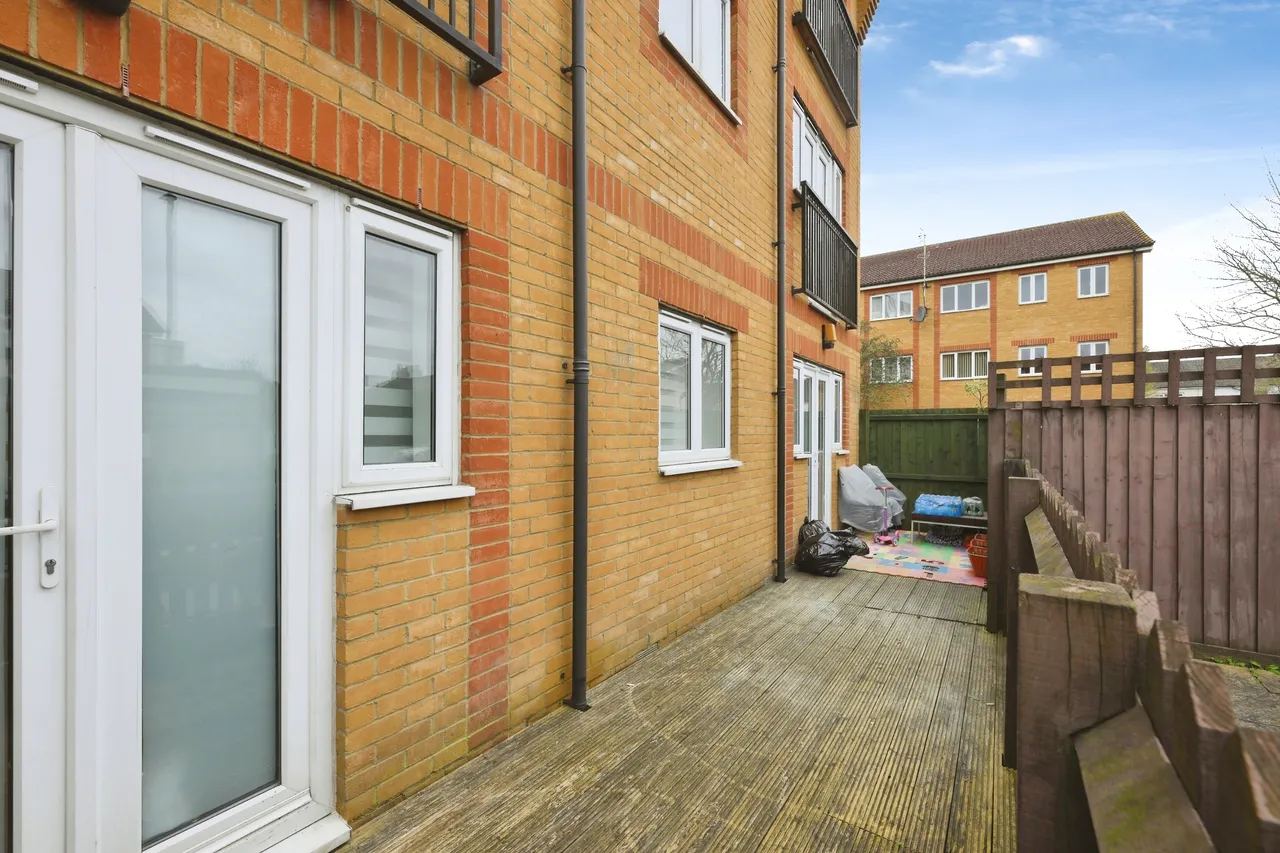 Foundry Gate, Waltham Cross, EN8, photo 9