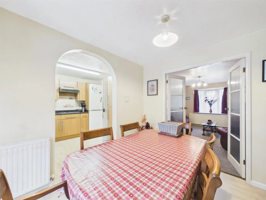 Damon Close, Peacehaven, BN10, photo 16