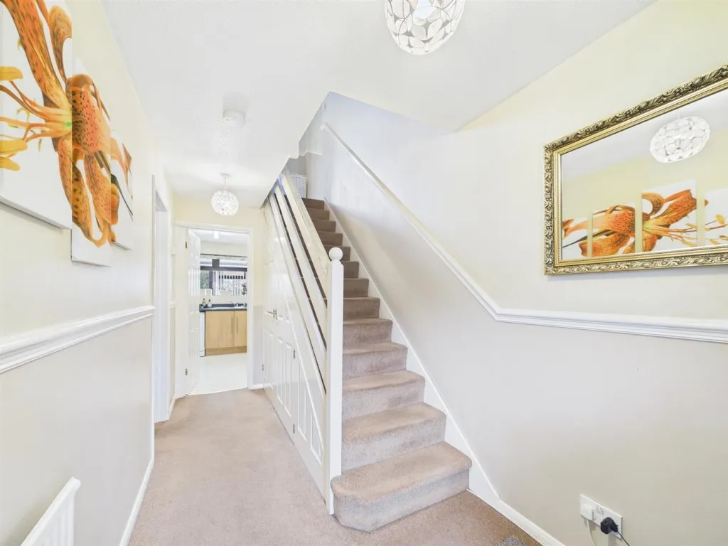 Damon Close, Peacehaven, BN10, photo 15