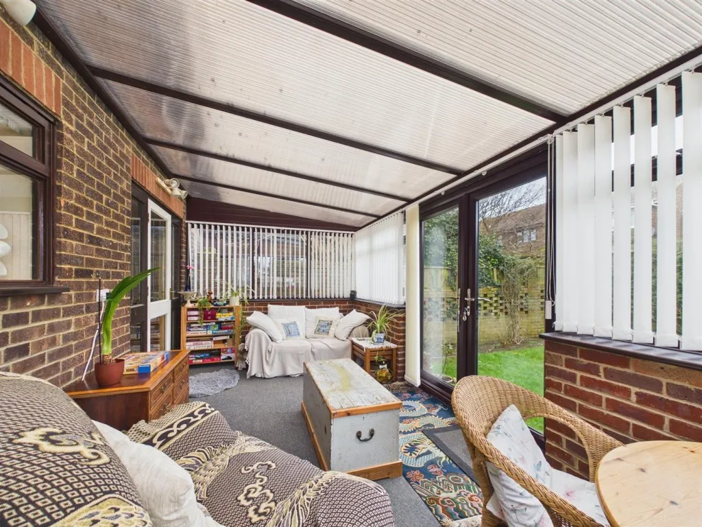 Damon Close, Peacehaven, BN10, photo 9