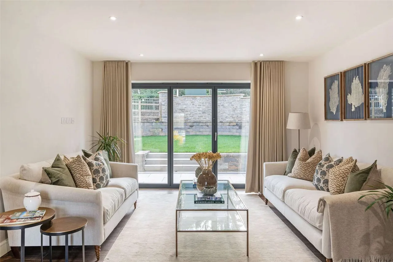 The Residences @ Eastwood Park, Falfield, GL12, photo 4