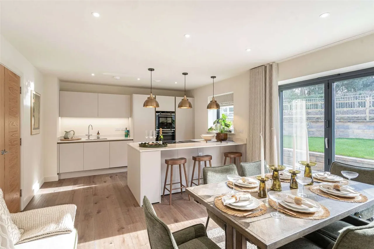 The Residences @ Eastwood Park, Falfield, GL12, photo 6