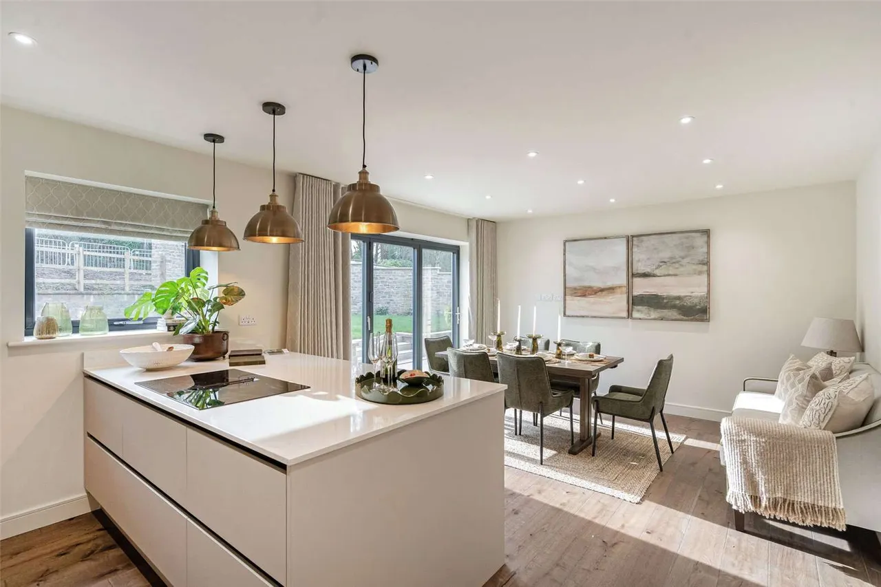 The Residences @ Eastwood Park, Falfield, GL12, photo 3