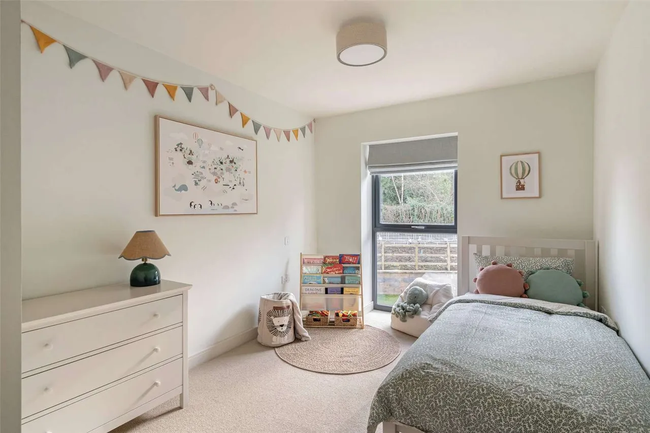 The Residences @ Eastwood Park, Falfield, GL12, photo 10