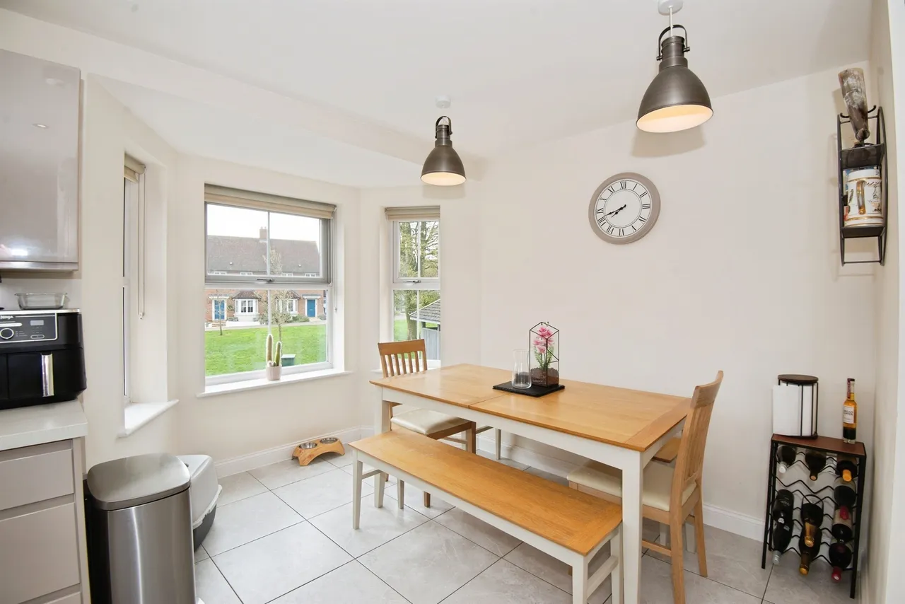 Goodearl Place, Princes Risborough, photo 6