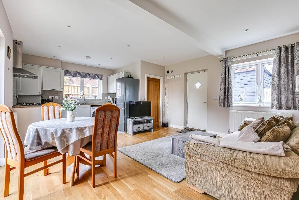 Crowhurst Road, Lingfield, photo 2