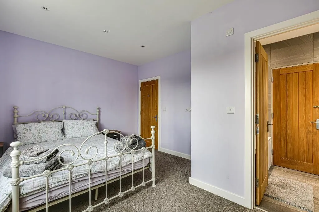 Crowhurst Road, Lingfield, photo 13