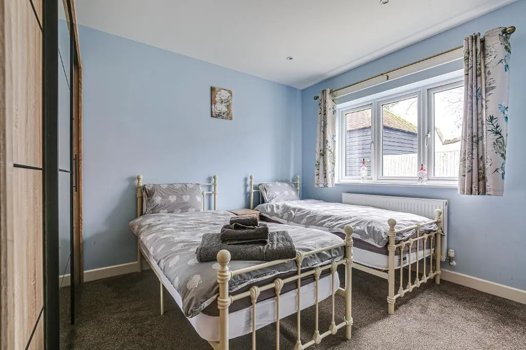 Crowhurst Road, Lingfield, photo 16