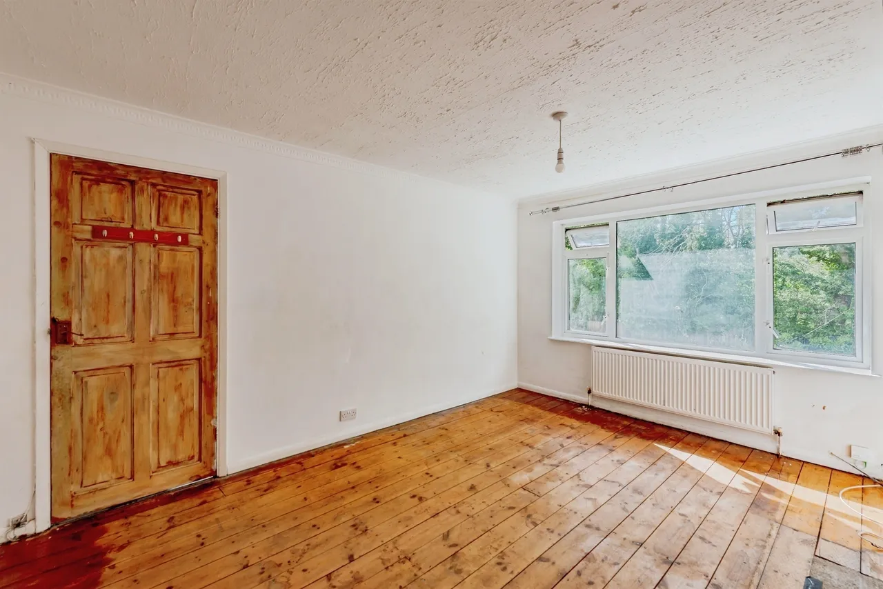 Copsleigh Close, Salfords, Redhill, photo 3