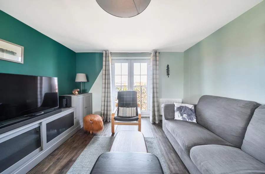 Nicholson Drive, Wokingham, RG41, photo 3